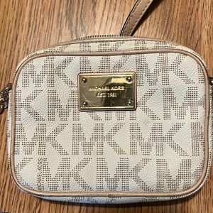 Michael Kors crossbody bag